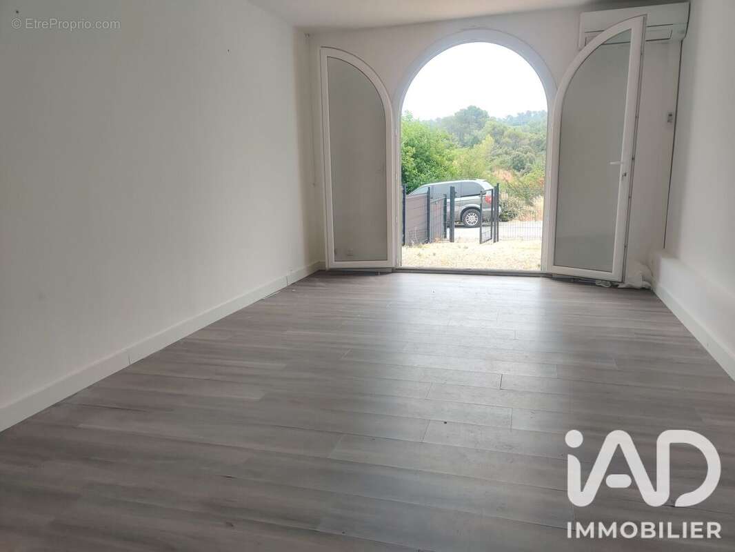 Appartement 24 m² à Brue-Auriac  - photo 3