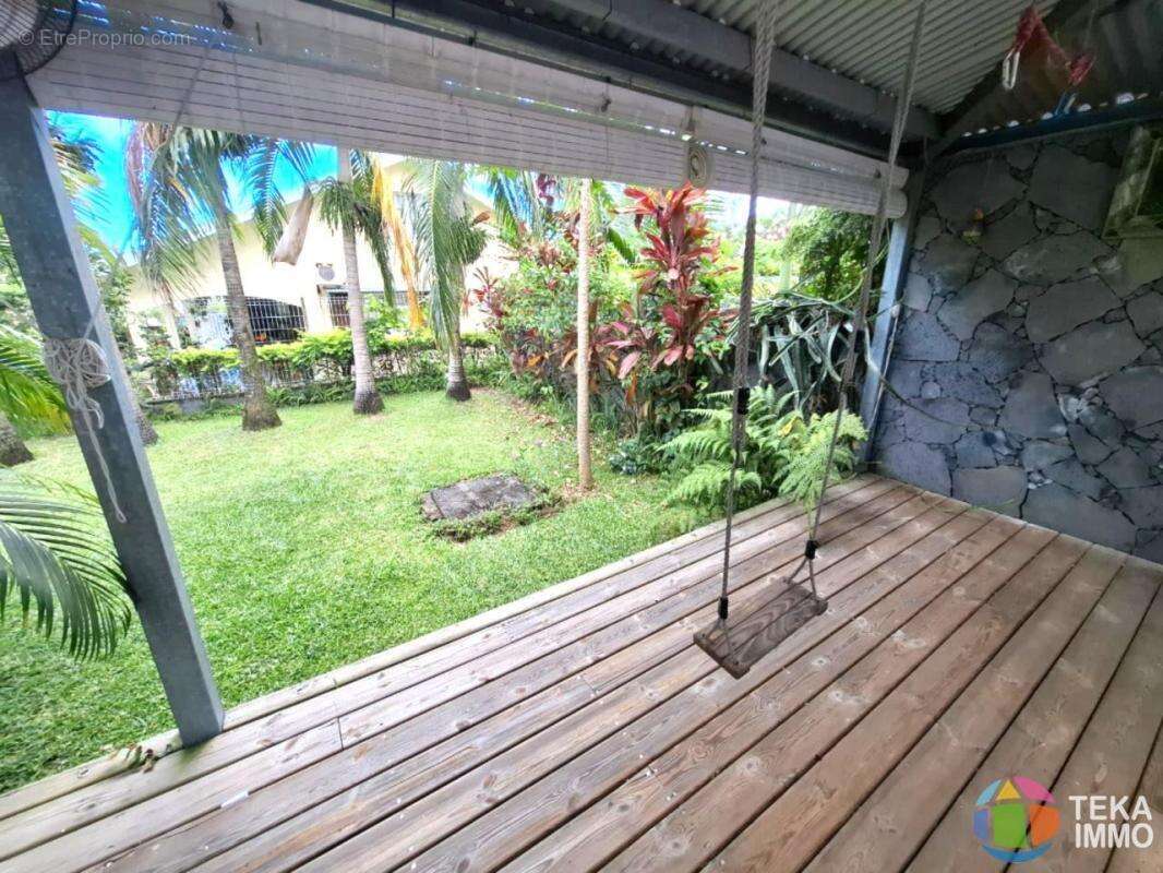 Maison à SAINTE-SUZANNE