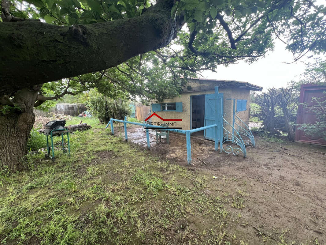 Terrain à LIGNAN-SUR-ORB