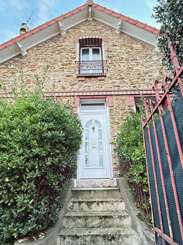 Maison à VILLENEUVE-SAINT-GEORGES