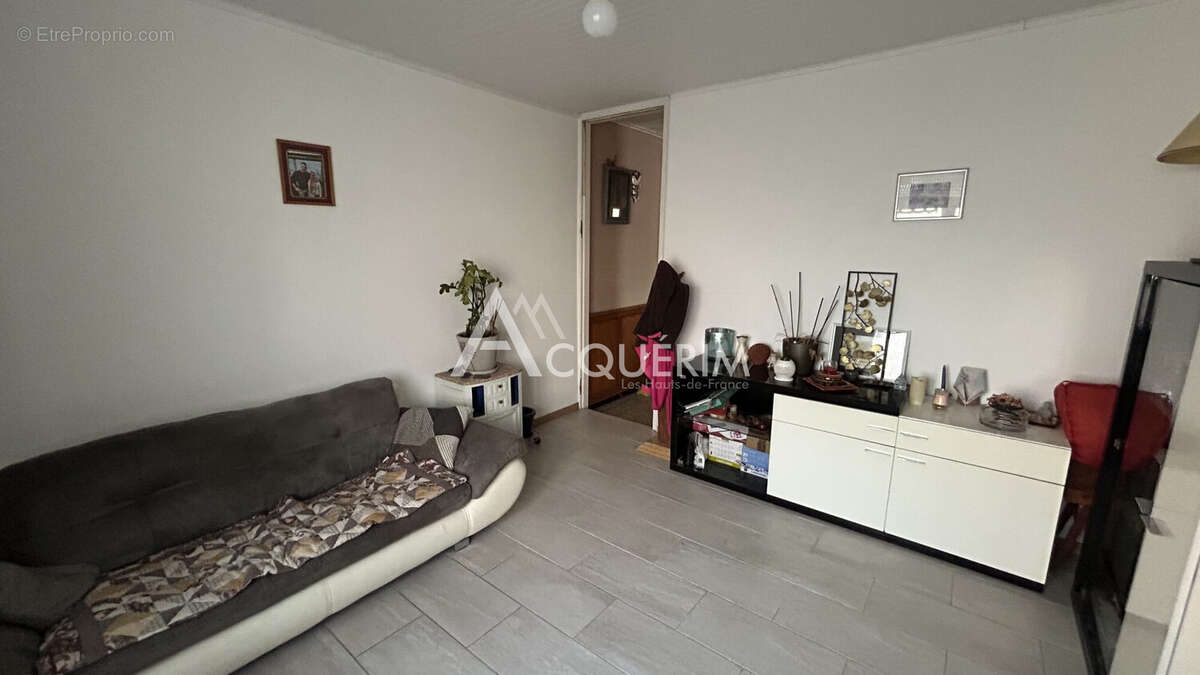 Maison à ESTEVELLES