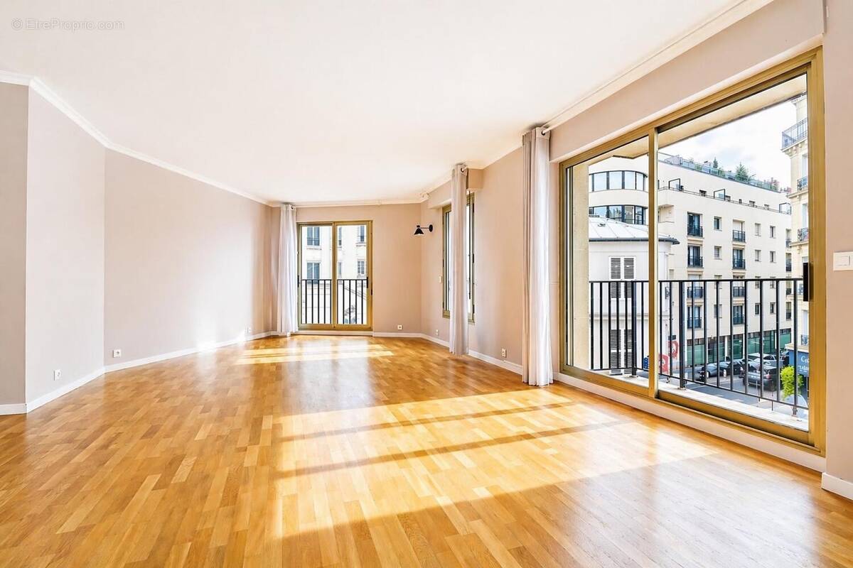 Photo 1 - Appartement à PARIS-14E