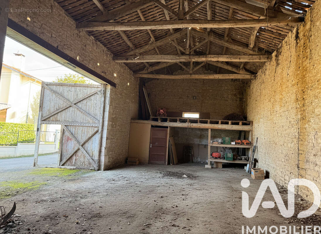 Photo 5 - Maison à SAINT-PIERRE-D'AMILLY