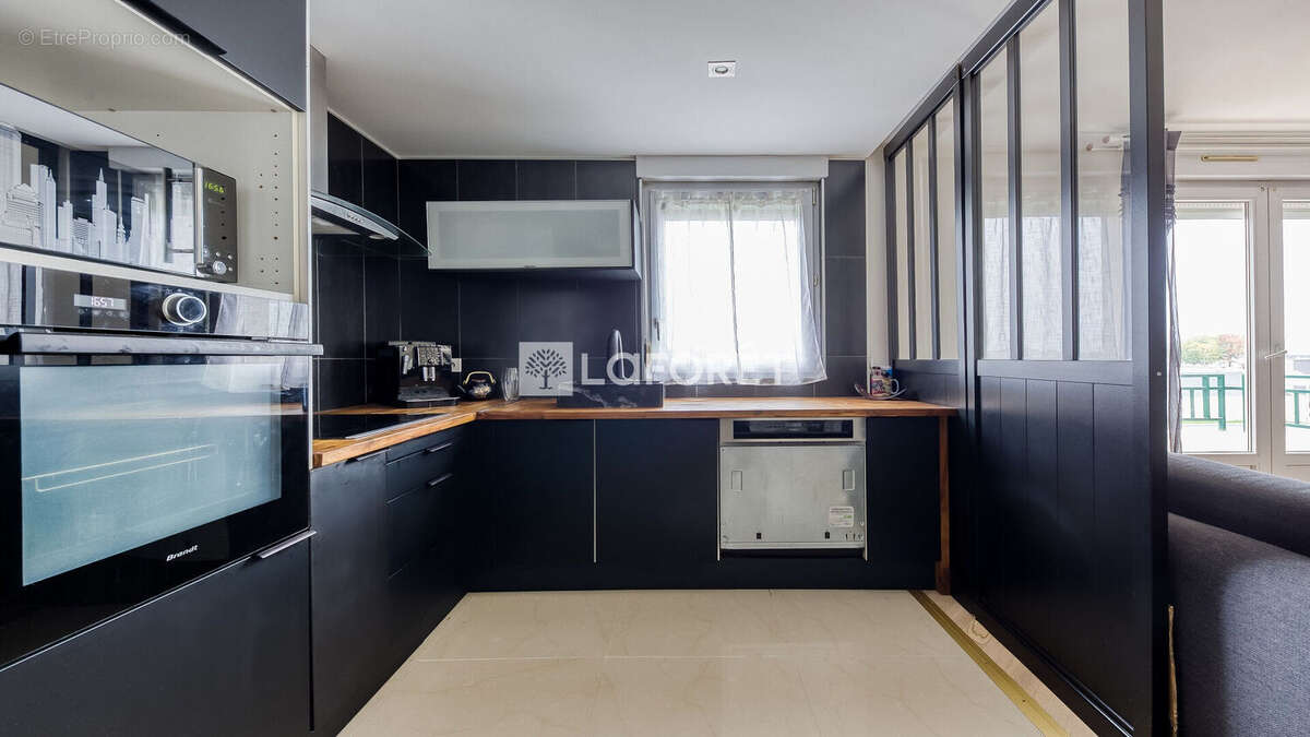 Appartement à vendre à Pontault Combault 3 pièce(s) 59.27 m2 - photo 2
