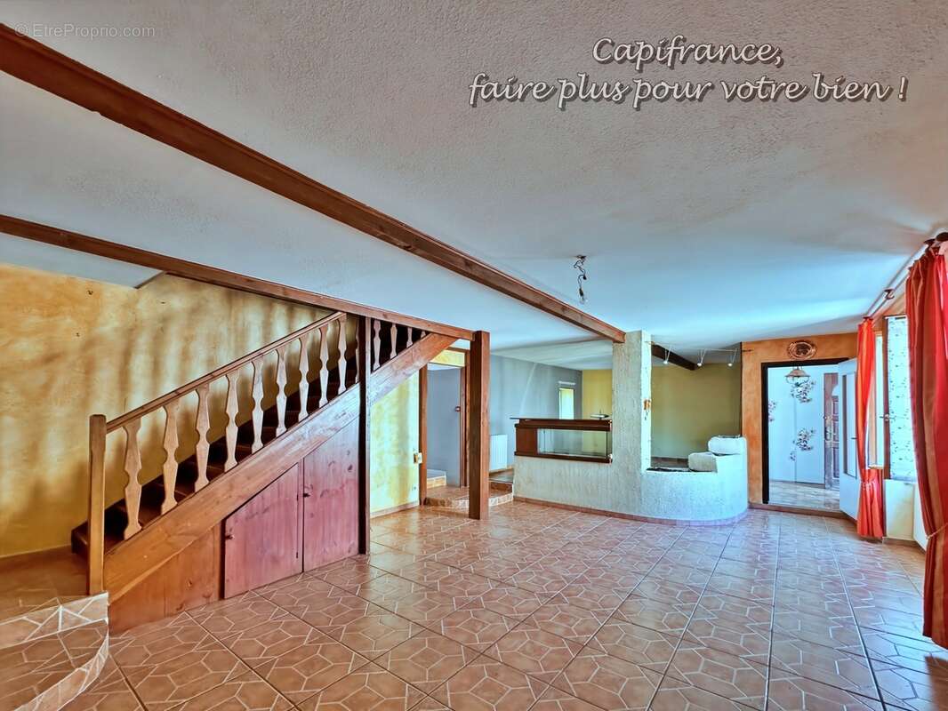 Proche LA CLAYETTE (71) Ensemble immobilier 316 m² habitables – Maison + appartement indépendant + terrain de 852 m² - photo 5