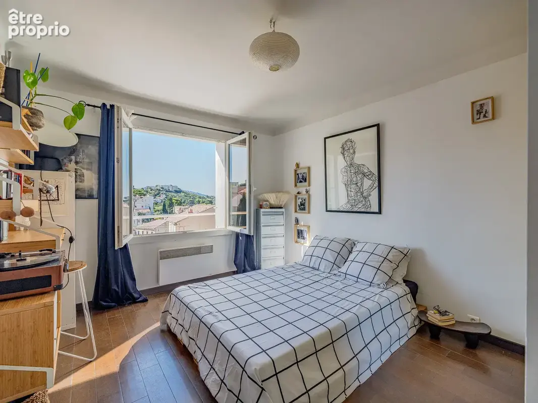Roucas blanc - t3 68m2 av balcon , vue pano. mer & ntre dame ds res. av.  parkg - photo 11