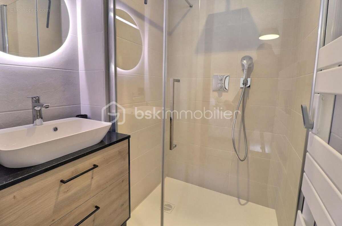 Appartement à LES ALLUES