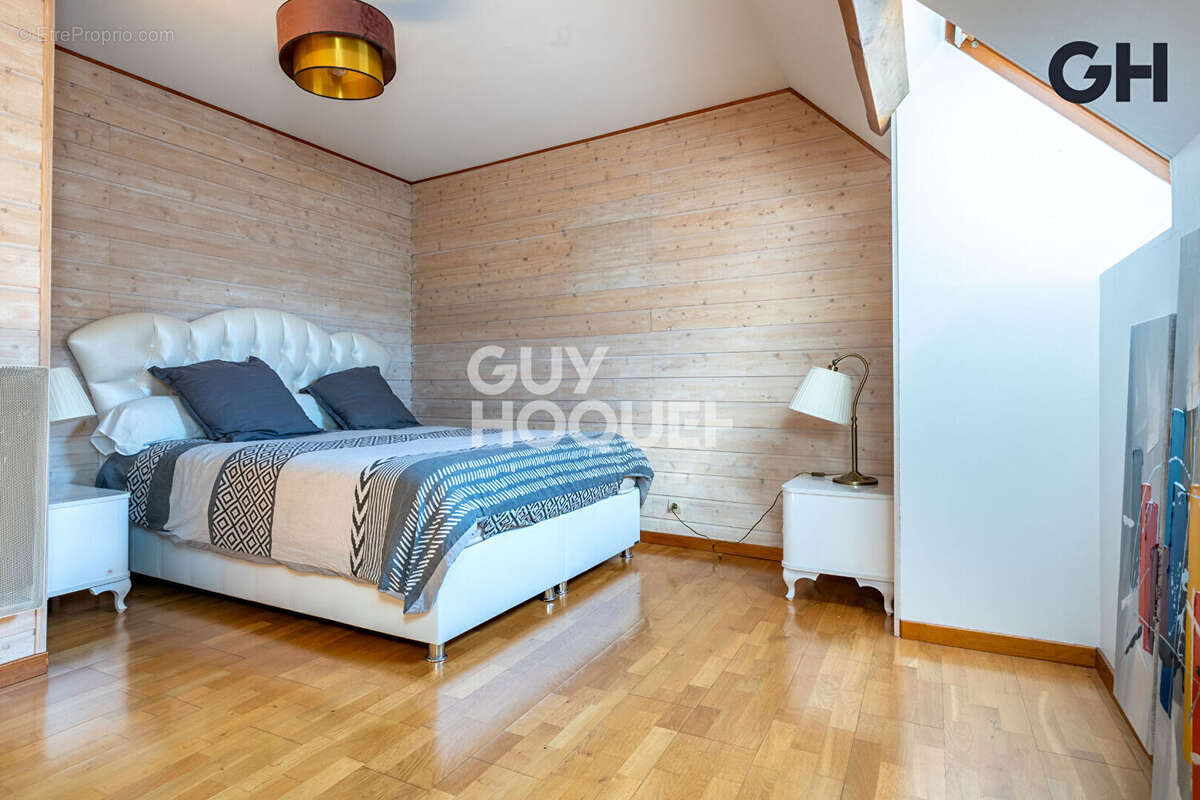 MAISON FAMILIALE (d'environ 125 m²) à SOISY SUR SEINE proche centre ville - photo 17