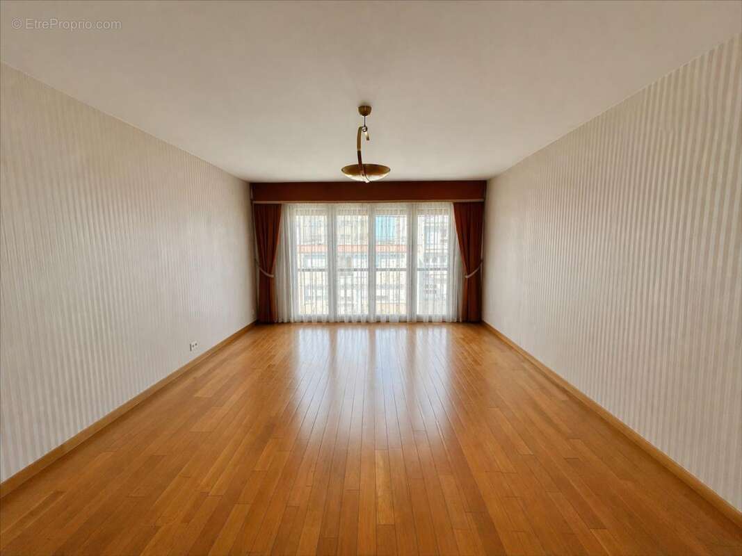 Appartement 79 m² à Reims  - photo 41