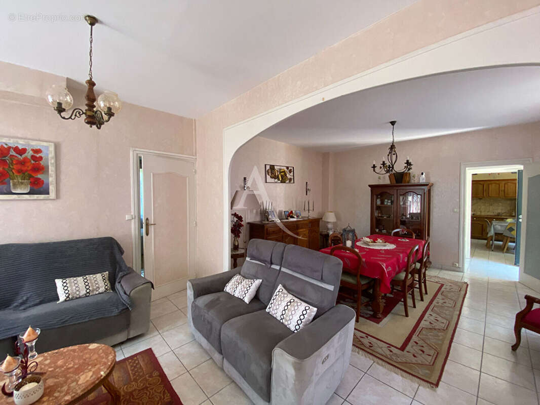 Maison à ROCHEFORT