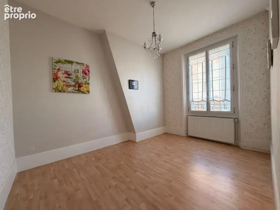 Sablons – Maison familiale en pierre avec 5 chambres, jardin et annexe - photo 7