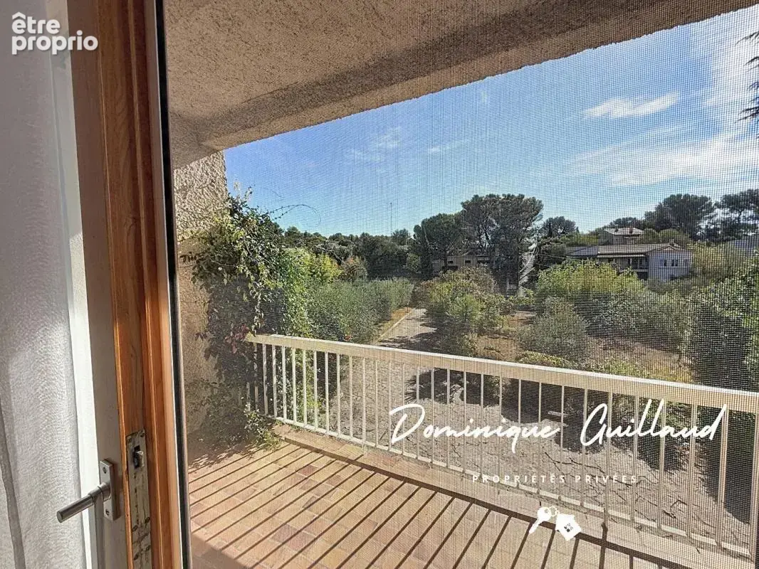 Nîmes-Villa  280 m² 7-pièces sur terrain de 3000 m² - photo 9