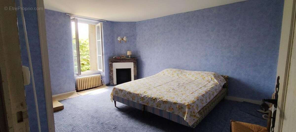 Maison 195 m² à Saint-Georges-De-Longuepierre  - photo 6