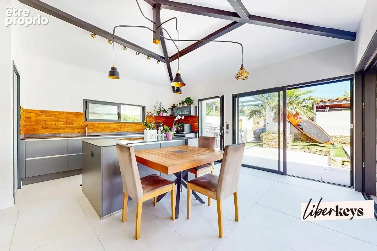 La Ciotat Maison d’exception 110 m² • Piscine • Terrasse plein soleil • 2 parkings + garage - photo 5