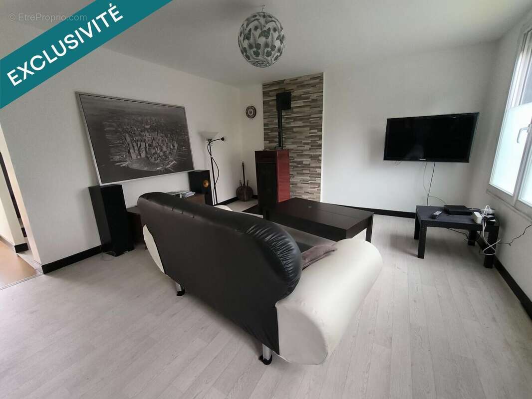 Maison 64 m² à Pont-Melvez  - photo 5