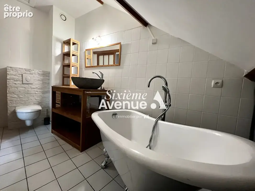 Duplex 42m2 au dernier étage avec balcon cave et parking - photo 8