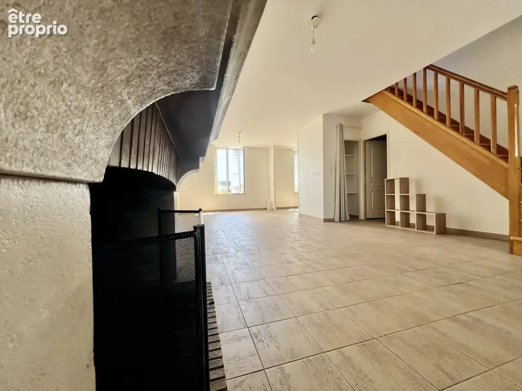 Appartement 6 pièces 115 m² à vendre à Orleans (45000) - photo 3