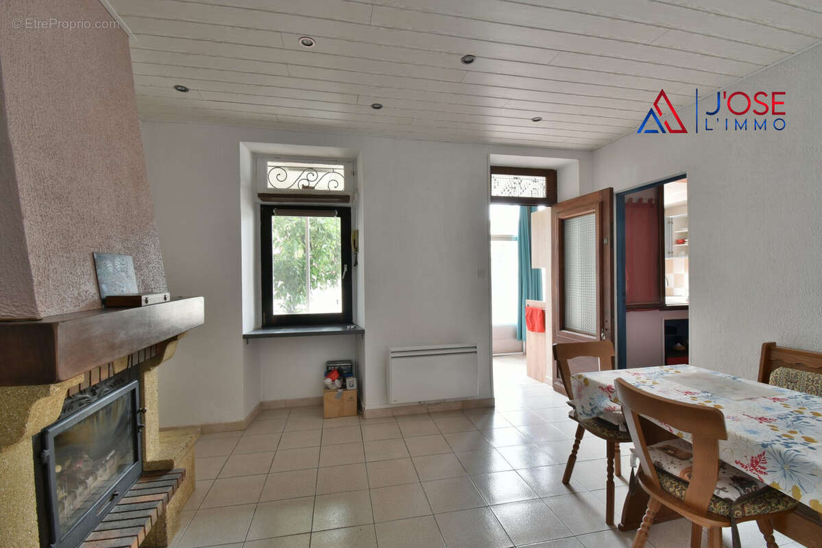 Appartement à MARSEILLE-7E