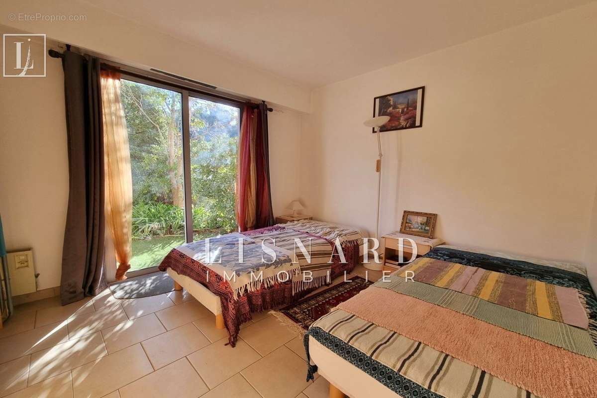 Appartement à VALLAURIS