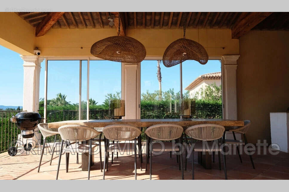 Maison 274 m² à Grimaud  - photo 6