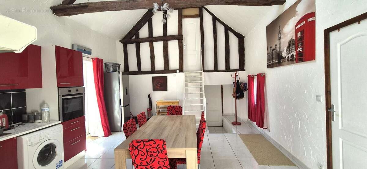 Maison à LE TEILLEUL