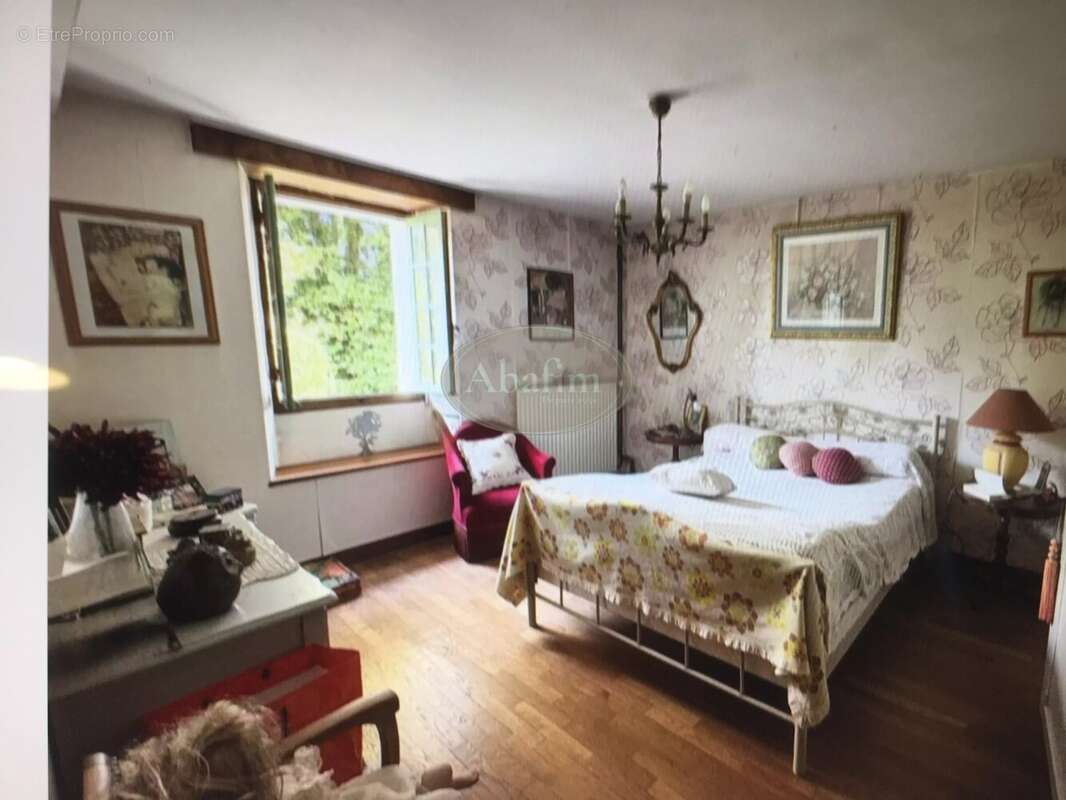 Maison à SAINT-PALAIS