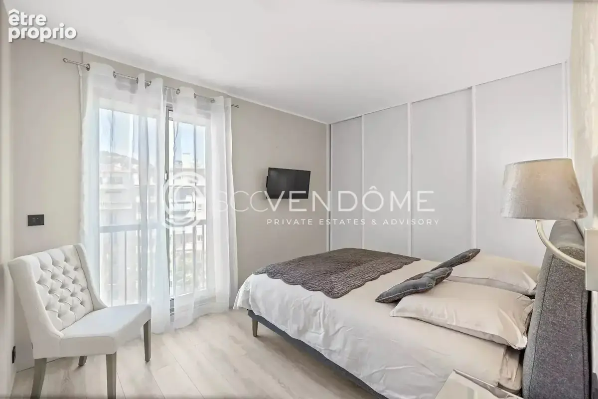 Cannes croisette 3 pieces renove vue mer panoramique a vendre - photo 7