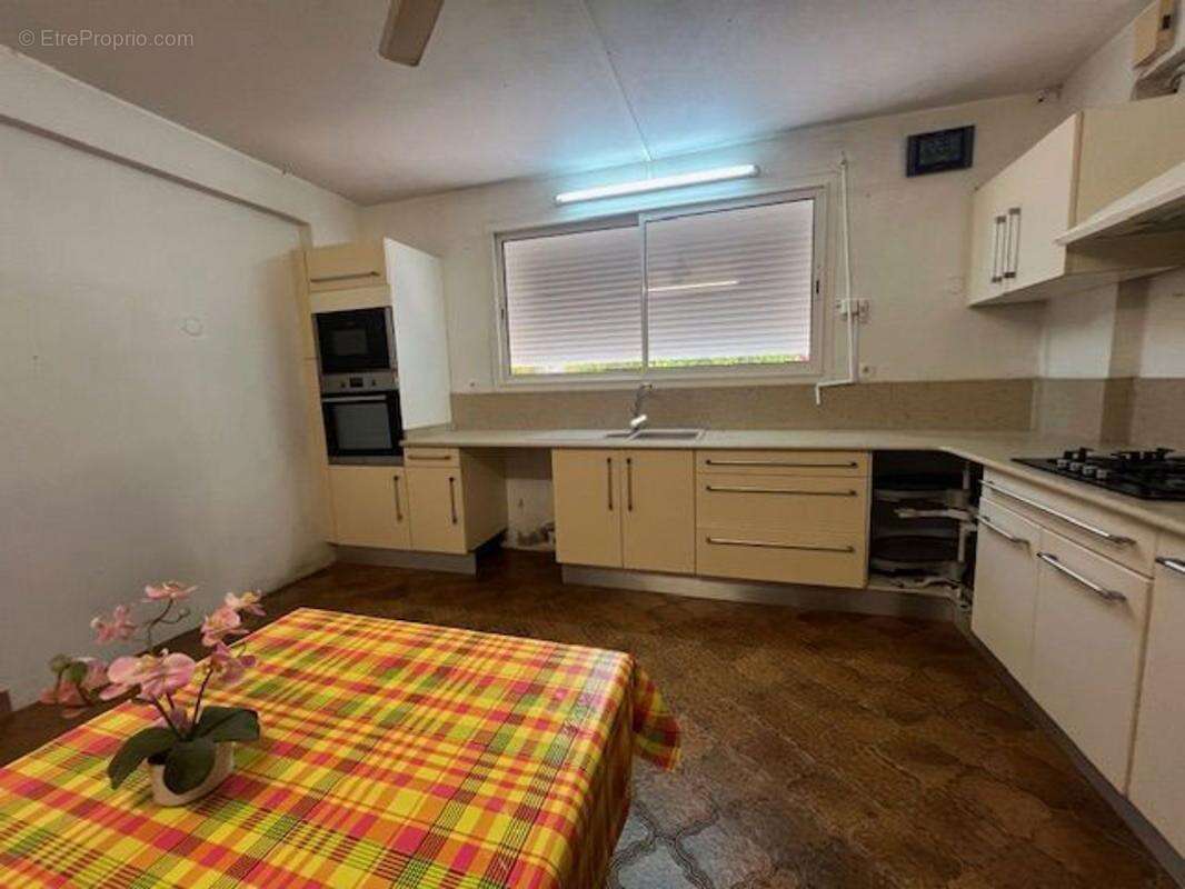 Maison à LE LAMENTIN