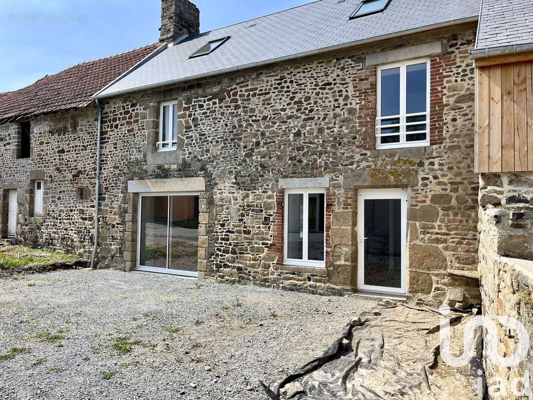 Photo 1 - Maison à JULLOUVILLE
