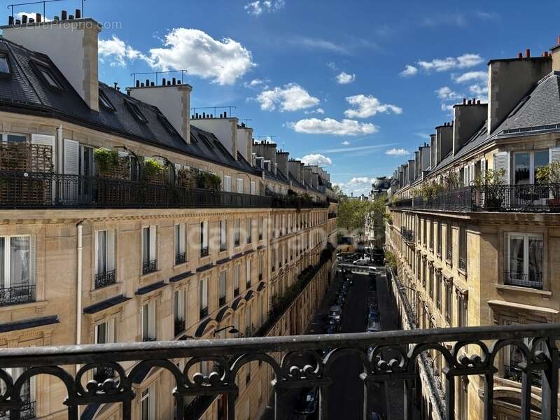 Appartement à PARIS-7E