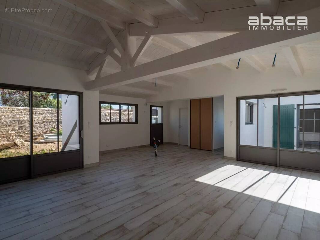 Maison à LE BOIS-PLAGE-EN-RE