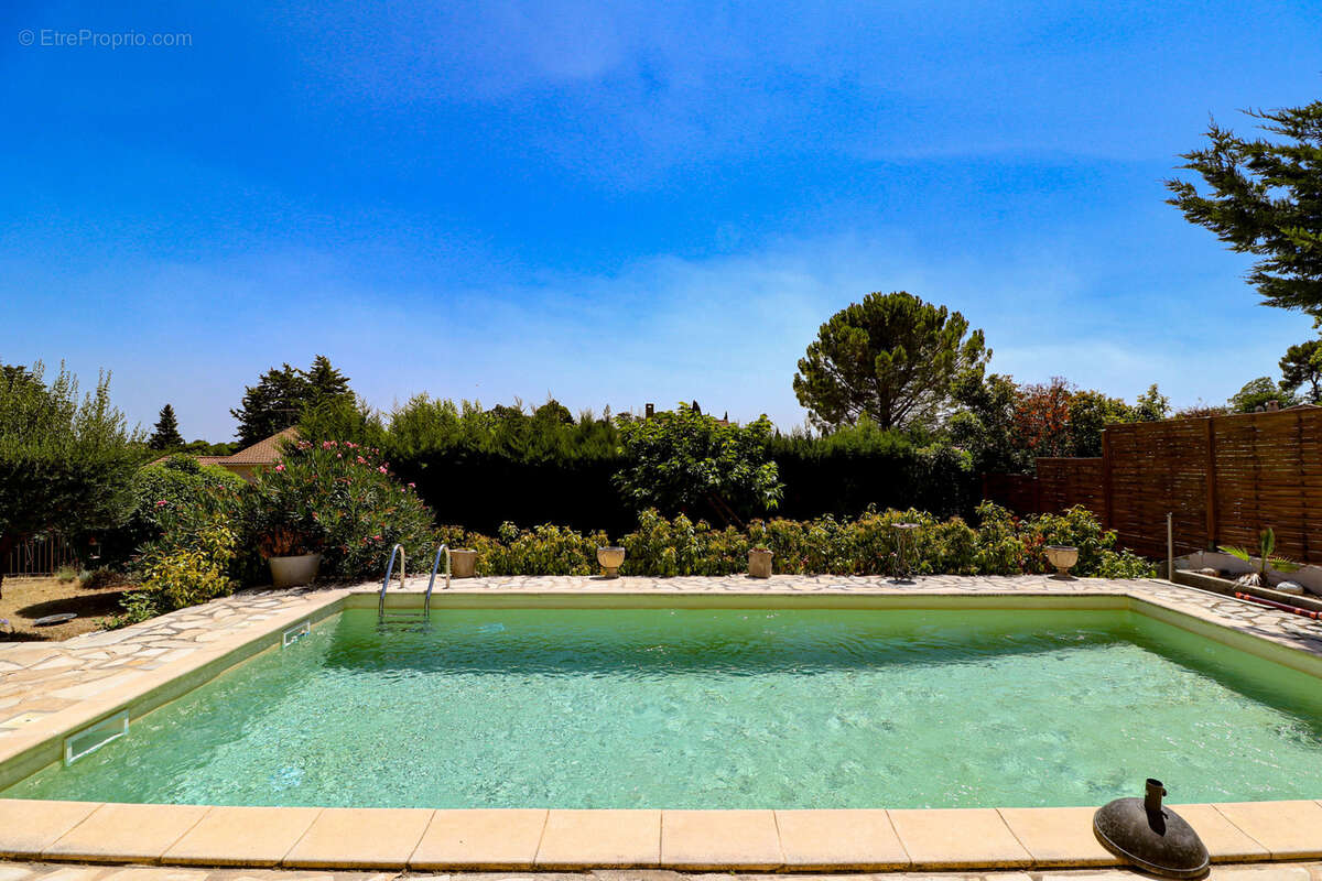 Flayosc exclusivite villa 136m2 3 chambres sur terrain 900m2 avec piscine - photo 15