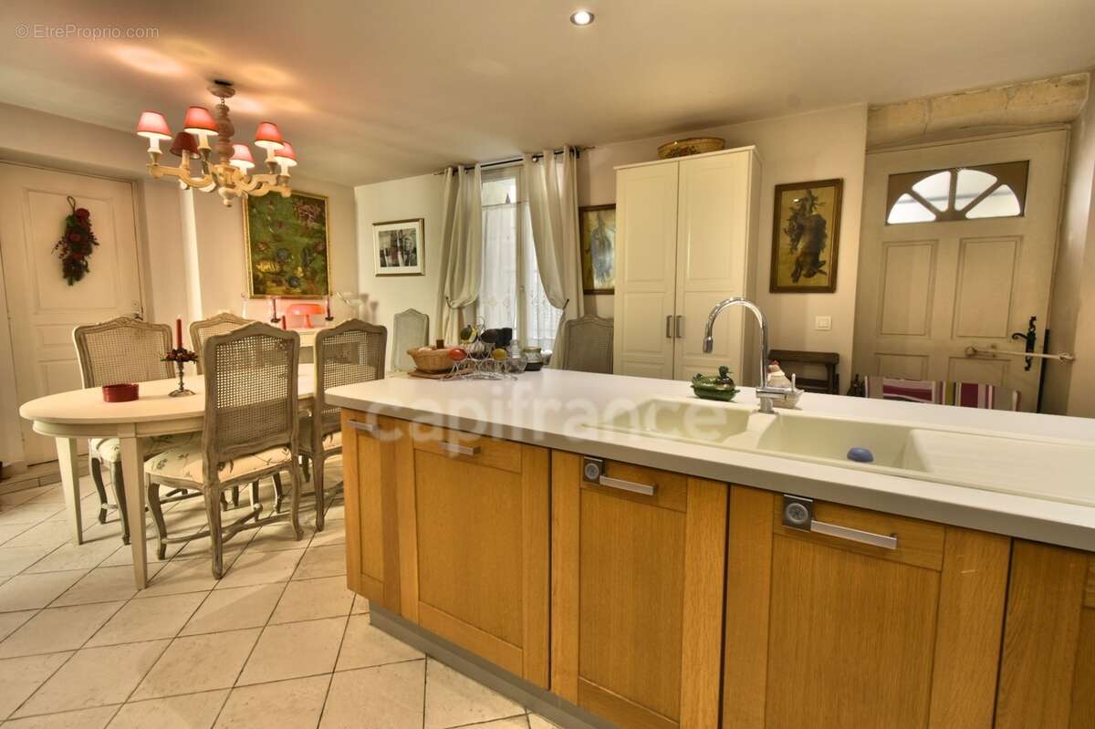 Maison à vendre 7 pièces TARASCON (13) - photo 14