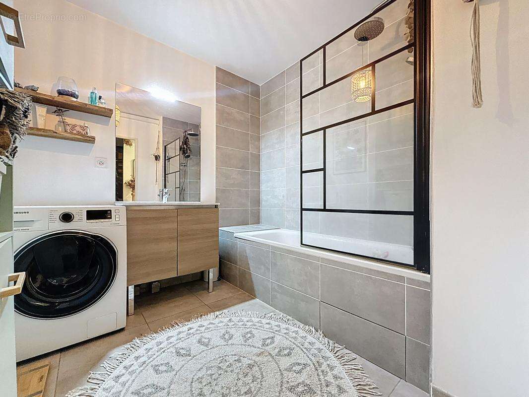 Appartement à DARDILLY