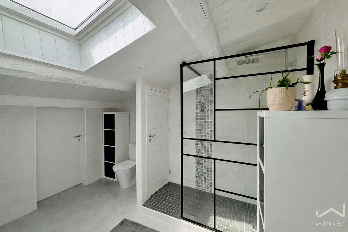 Coup de cœur à 5 minutes de grignan   maison rénovée 100 m2, 3 chambres, terrasse tropézienne et cave de 50 m2 - photo 11