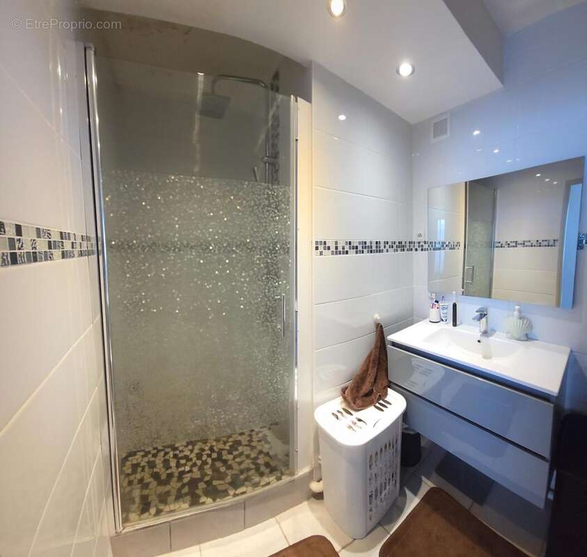 Photo 8 - Appartement à CHENOVE