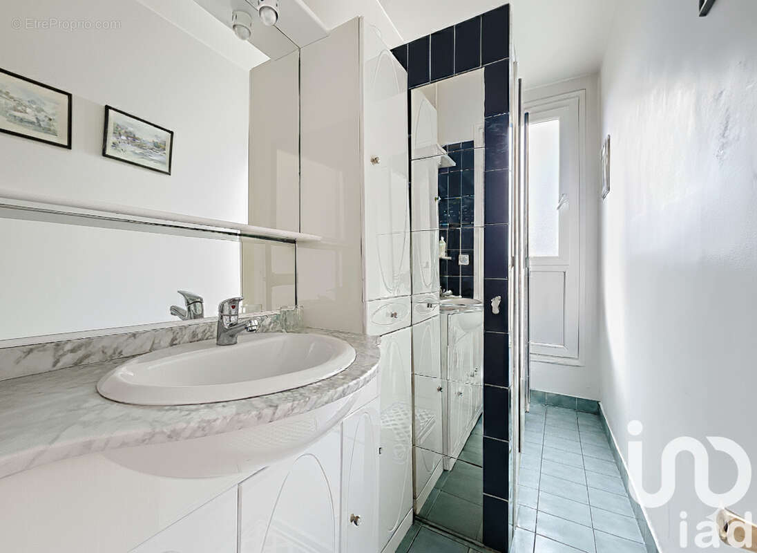 Photo 9 - Appartement à SAINT-DENIS