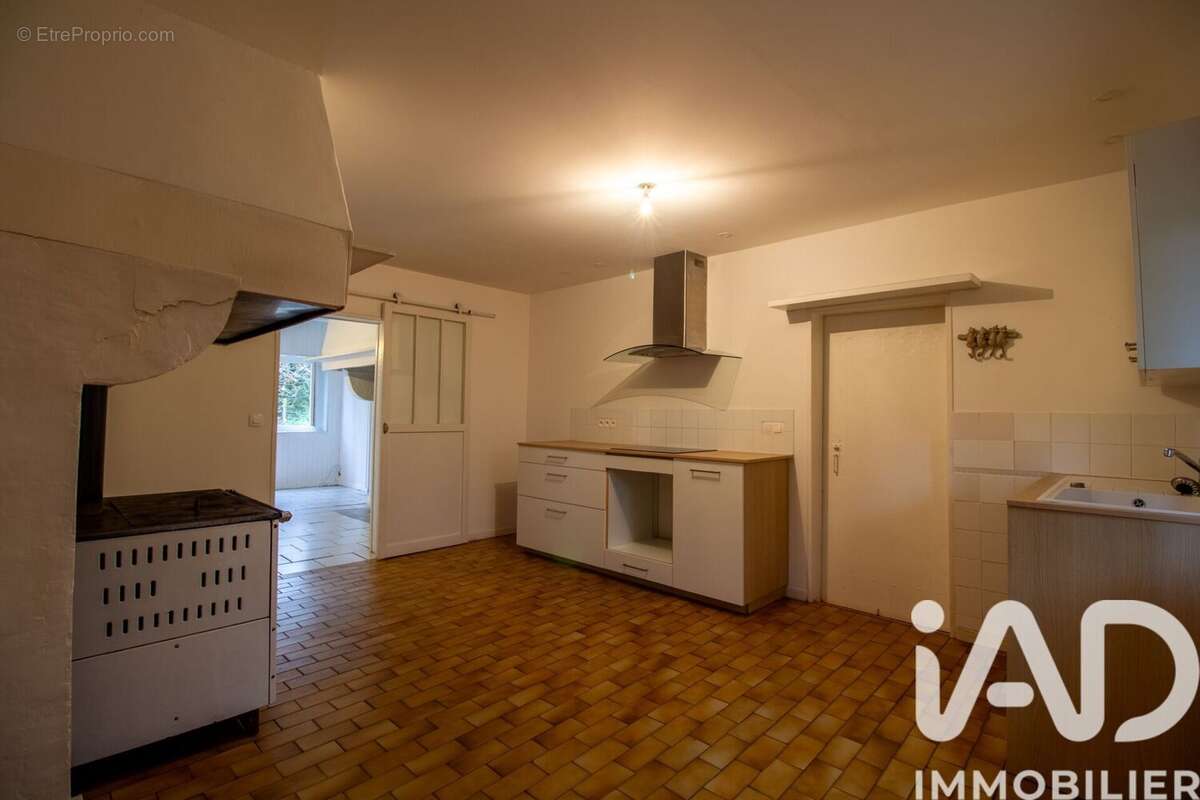 Maison 89 m² à Levignacq  - photo 4
