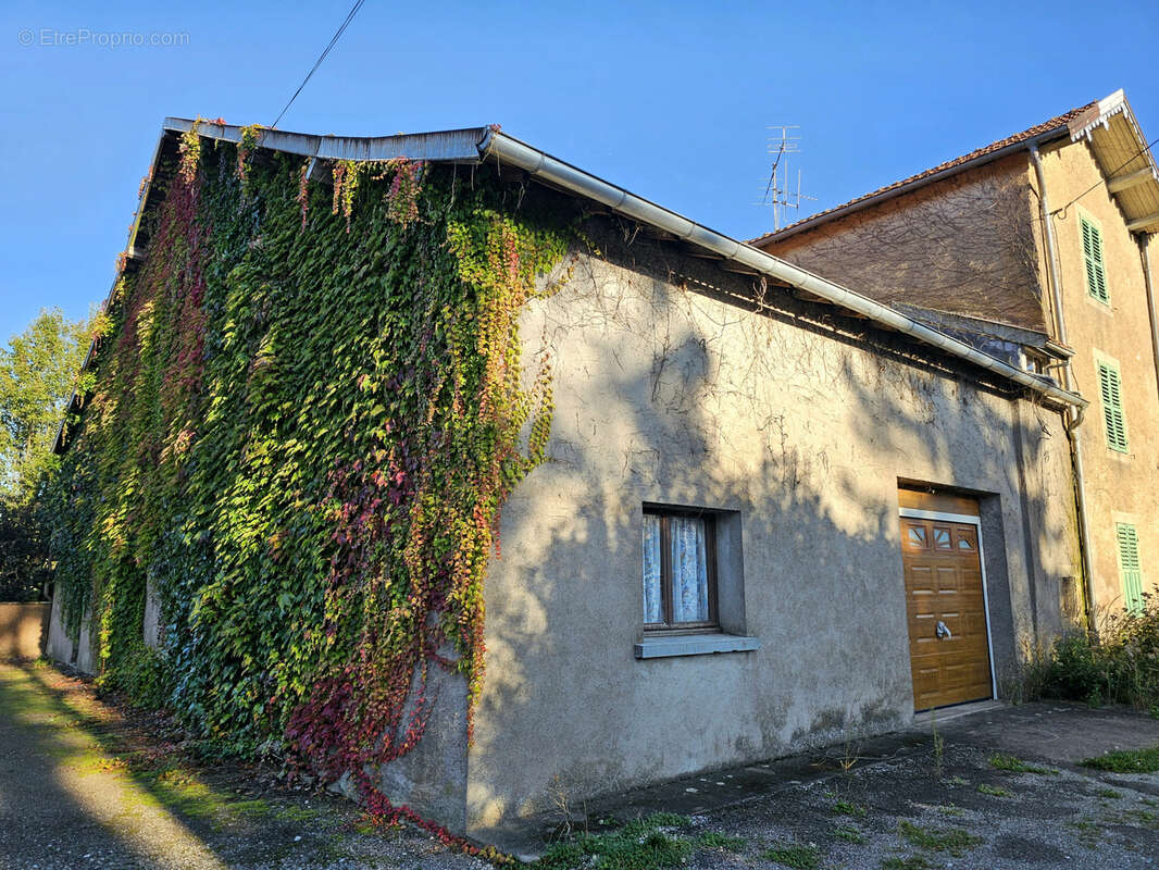 Appartement à MOFFANS-ET-VACHERESSE