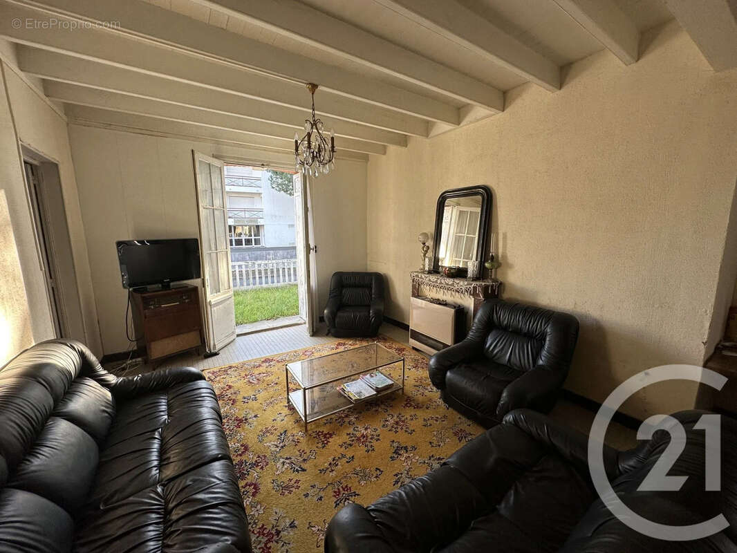 Maison à SAINT-GEORGES-DE-DIDONNE