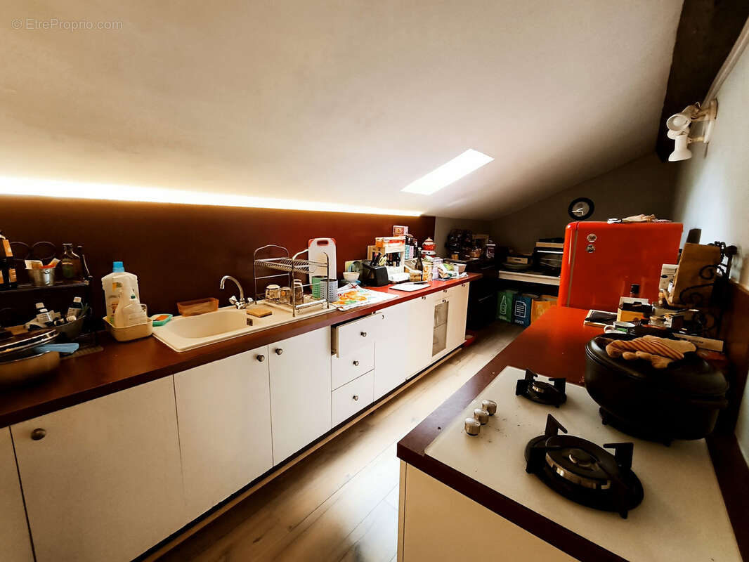 Commerce à SAINT-JEAN-DU-GARD