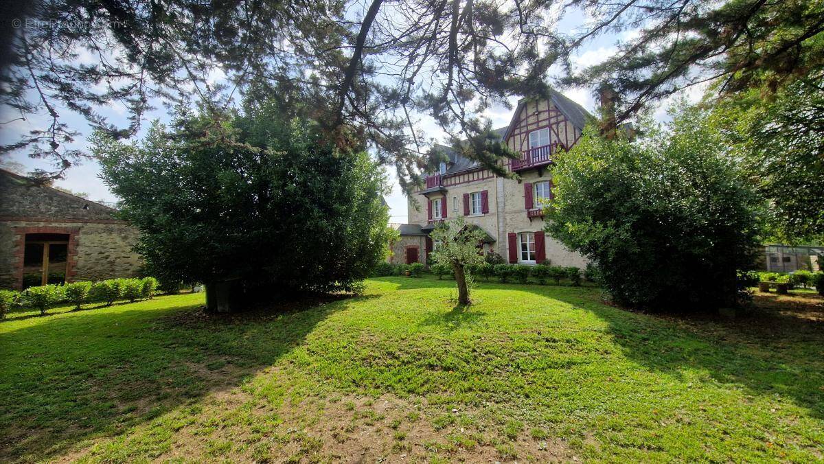 Maison à SAINT-MICHEL-CHEF-CHEF