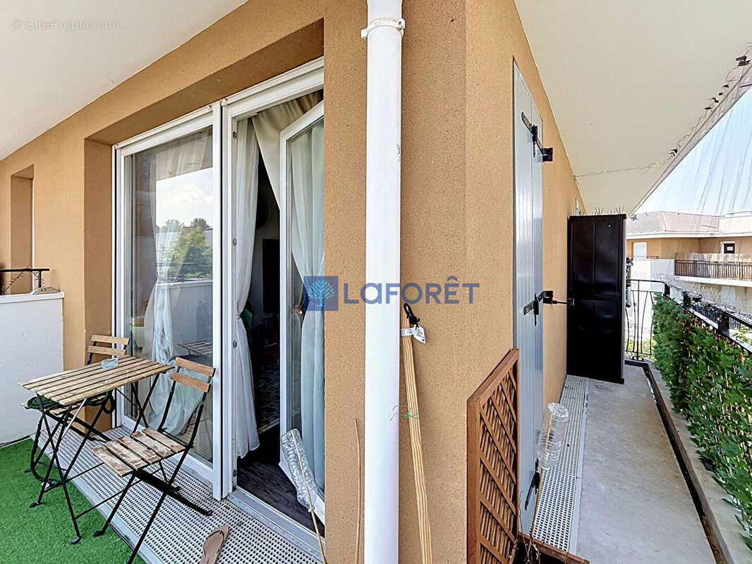 Appartement à CORBEIL-ESSONNES