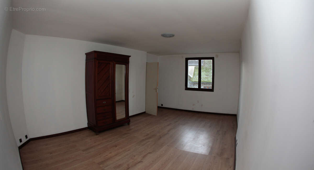 Maison à CHEZY-SUR-MARNE