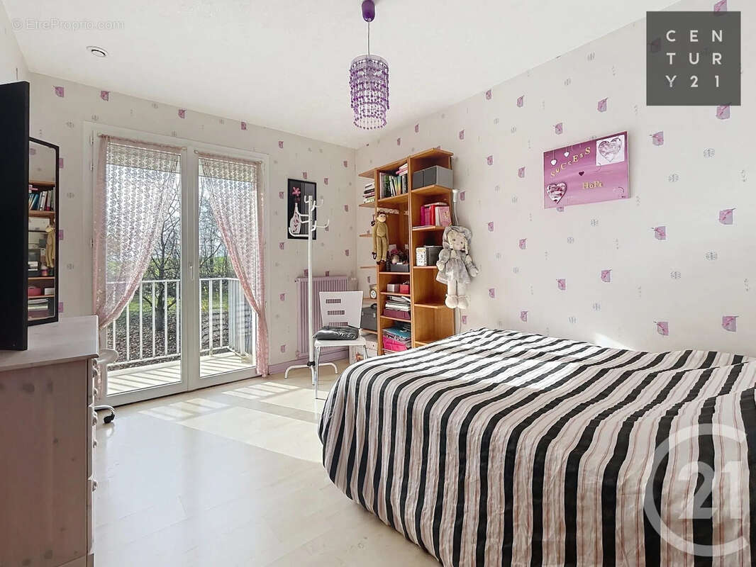 Maison à SAINT-HILAIRE-SOUS-ROMILLY