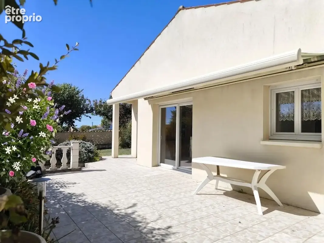 Photo 1 - Maison à SAINT-JEAN-D'ANGELY