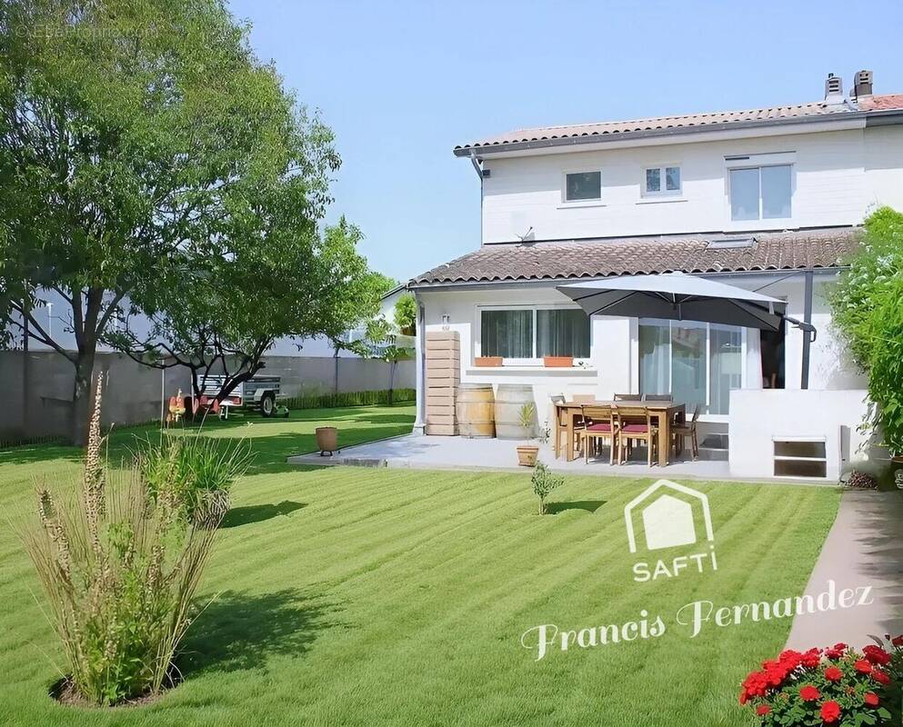 Photo 1 - Maison à BLANQUEFORT