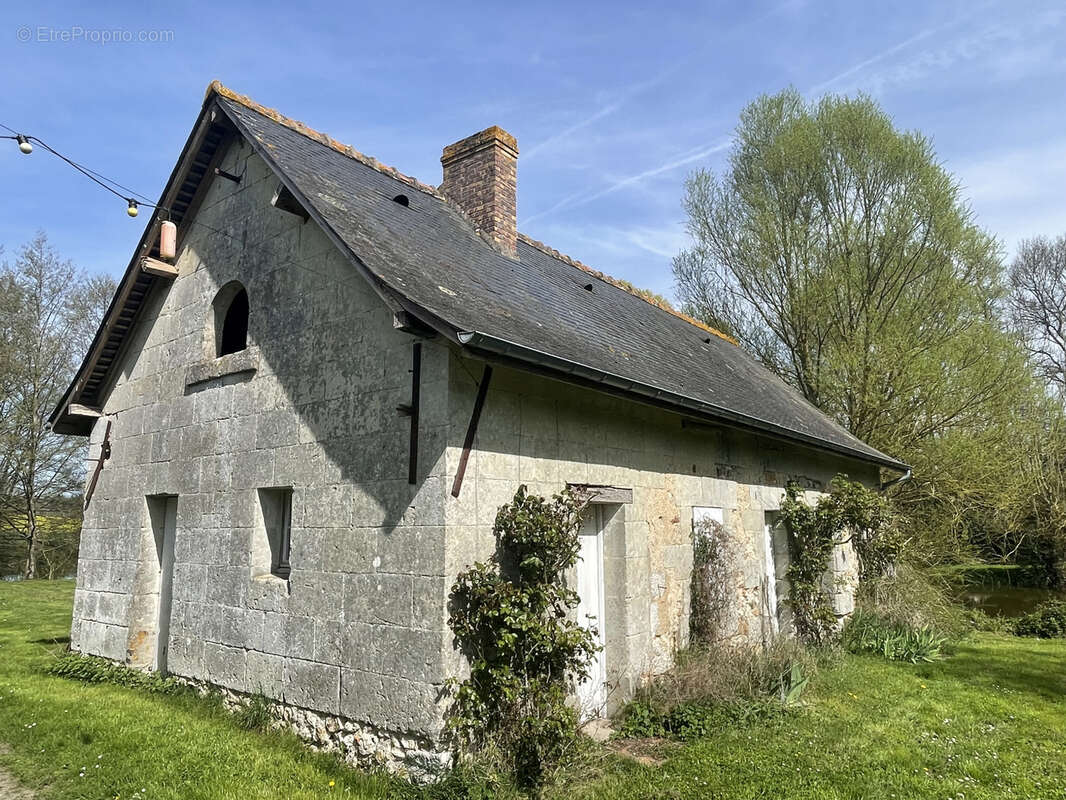 Maison à LOUESTAULT