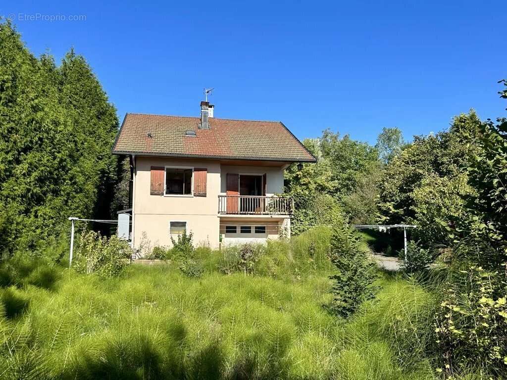 Appartement à GROISY