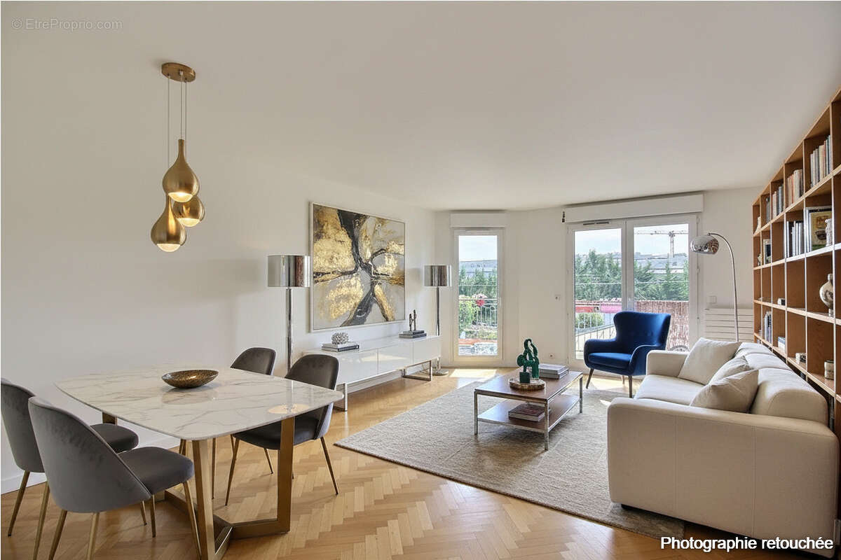 Appartement à COURBEVOIE